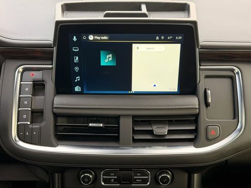 Used 2023 Chevrolet Tahoe Z71 w/ Z71 Off-Road Package image 23