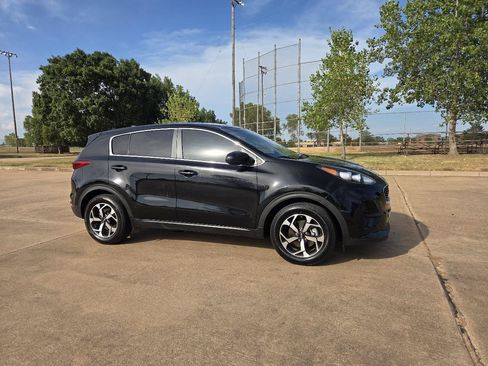 Used 2022 Kia Sportage LX FWD image 23