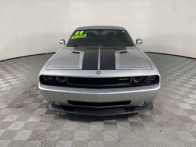 Used 2009 Dodge Challenger SRT8 w/ SRT Option Group II RWD image 21