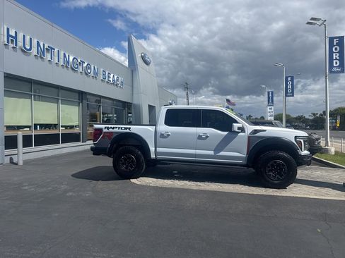 Used 2025 Ford F150 Raptor w/ Equipment Group 803A Raptor R AWD/4WD image 3