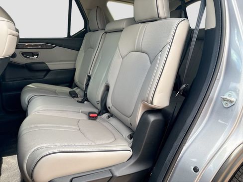 Used 2024 Honda Pilot Elite image 26