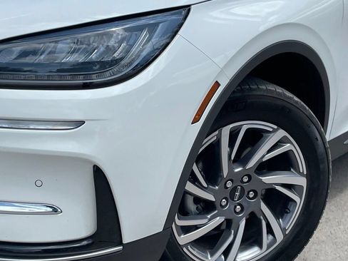 Used 2023 Lincoln Corsair FWD w/ Equipment Group 101A image 8