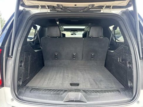 Used 2021 GMC Yukon XL SLT w/ SLT Luxury Plus Package image 10