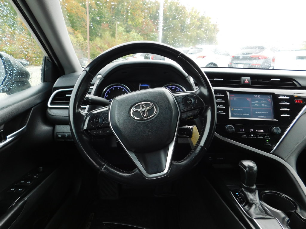Used 2018 Toyota Camry SE FWD image 15