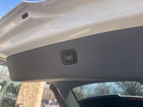 Used 2019 Chevrolet Blazer LT w/ Sun and Wheels Package image 34