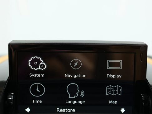 Used 2012 Aston Martin V8 Vantage Roadster RWD image 35