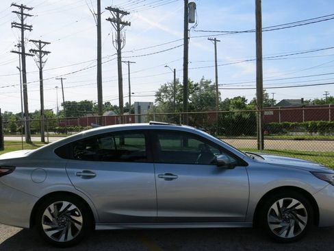 Used 2023 Subaru Legacy Limited AWD/4WD image 5