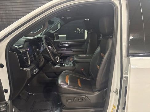 Used 2022 GMC Sierra 1500 AT4 w/ AT4 Premium Package AWD/4WD image 13