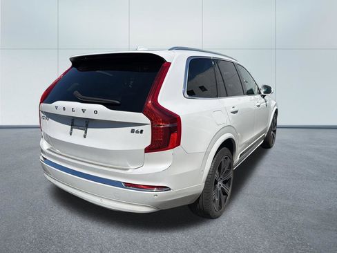 Used 2023 Volvo XC90 B6 Ultimate w/ Protection Package Premier AWD/4WD image 4
