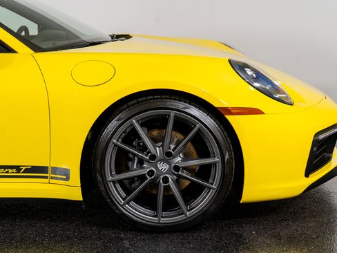 Used 2023 Porsche 911 Carrera T image 6