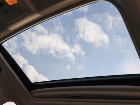 Used 2018 Toyota RAV4 Limited w/ Carpet Mat Package image 16