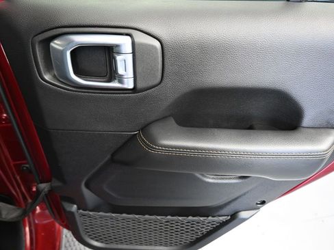 Used 2021 Jeep Wrangler Unlimited Sahara image 37