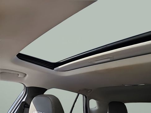 Used 2024 Chevrolet Trax ACTIV w/ Sunroof Package image 23