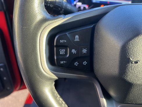 Used 2023 Ford Bronco Wildtrak image 19