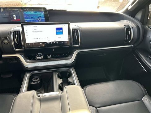 Used 2025 Ford Expedition Platinum w/ Stealth Performance Package image 14