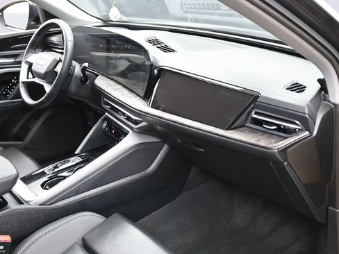 Used 2025 Audi Q5 Prestige AWD/4WD image 37