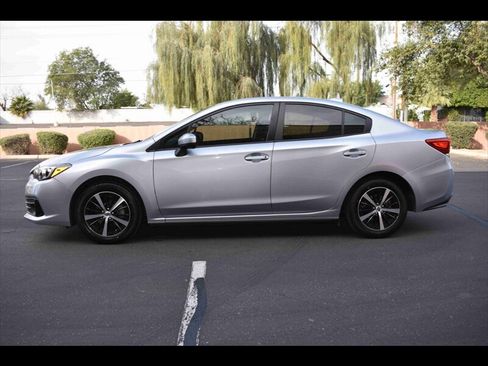 Used 2021 Subaru Impreza Premium image 4