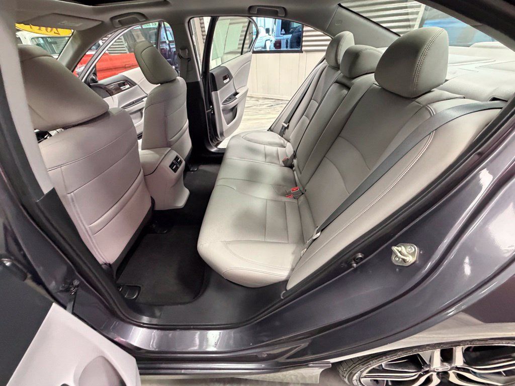 Used 2017 Honda Accord Touring image 56