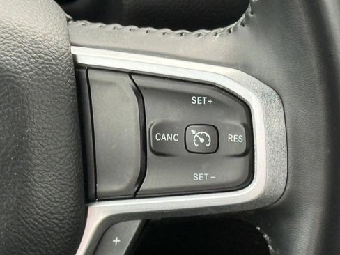 Used 2022 RAM 1500 Big Horn AWD/4WD image 29