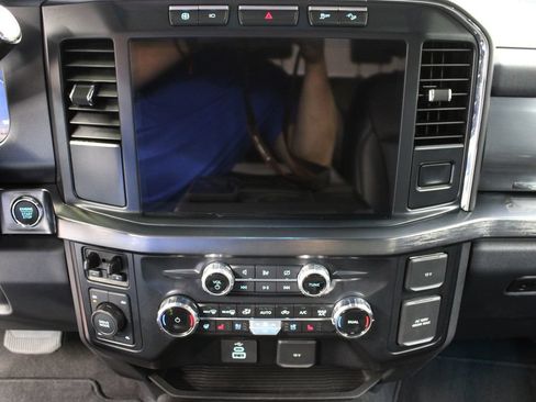 Used 2024 Ford F250 Lariat w/ Sport Appearance Package AWD/4WD image 16