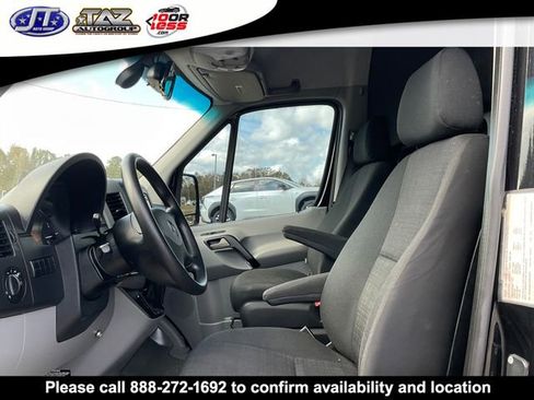 Used 2016 Mercedes-Benz Sprinter 2500 image 10