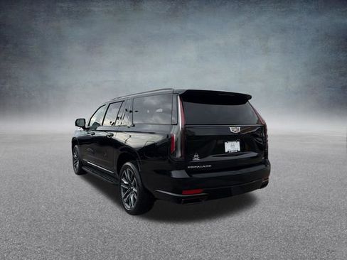 Used 2024 Cadillac Escalade ESV Sport image 8