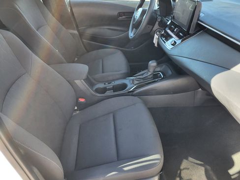 Used 2025 Toyota Corolla LE image 24