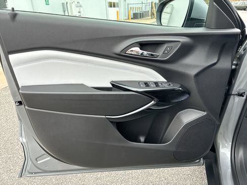 New 2026 Chevrolet Trax LT w/ Driver Confidence Package image 21