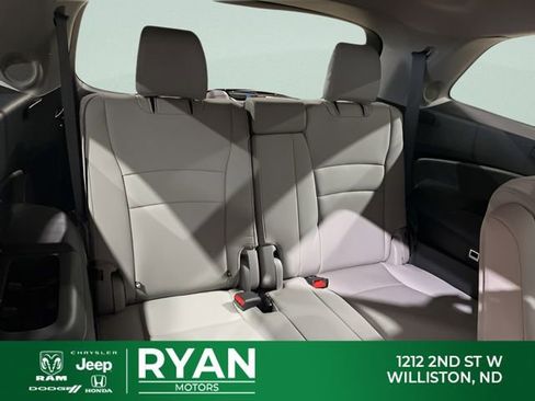 Used 2021 Honda Pilot Touring image 36