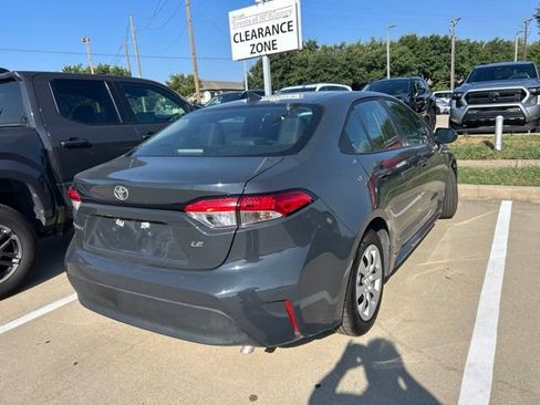 Used 2026 Toyota Corolla LE FWD image 3