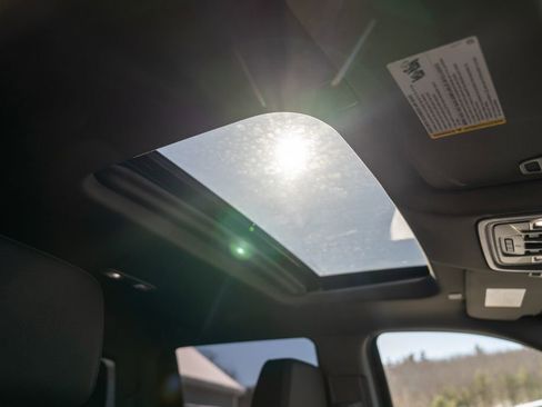 Used 2024 Chevrolet Silverado 3500 LTZ w/ LTZ Plus Package image 14