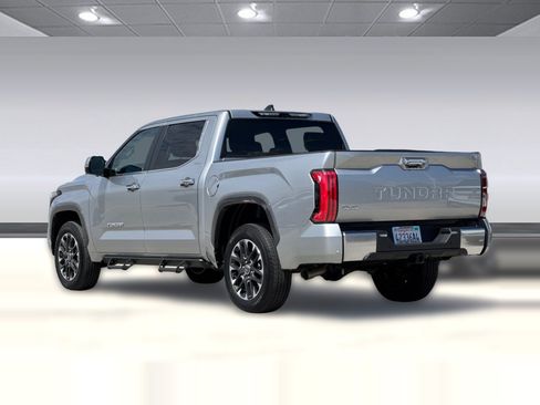 Used 2024 Toyota Tundra Limited AWD/4WD image 3