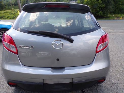 Used 2012 MAZDA MAZDA2 Touring FWD image 6