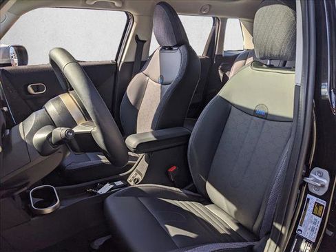 Certified 2025 MINI Cooper S image 15