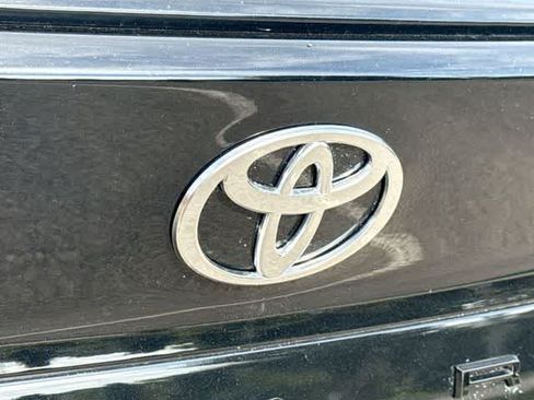 Used 2026 Toyota Camry SE FWD image 18