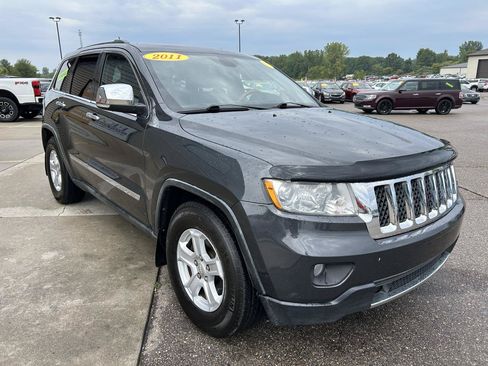 Used 2011 Jeep Grand Cherokee Overland AWD/4WD image 3