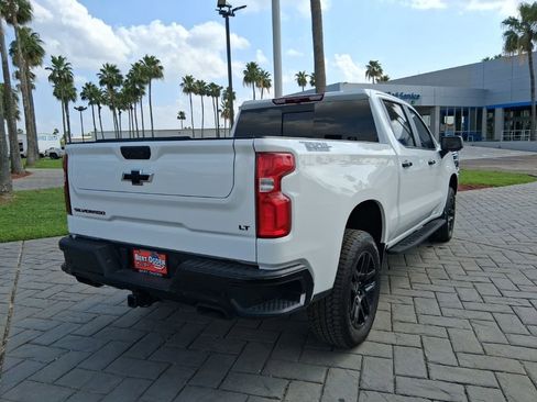 Used 2025 Chevrolet Silverado 1500 LT Trail Boss w/ LT Trail Boss Premium Package AWD/4WD image 5