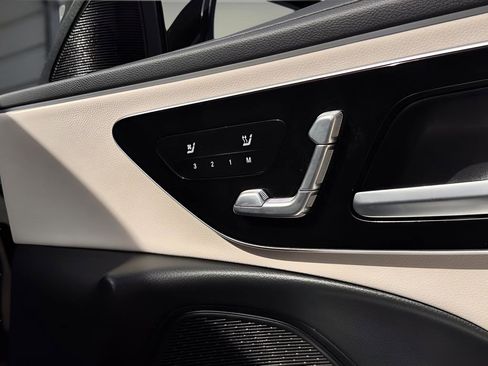 Used 2025 Mercedes-Benz E 350 4MATIC Sedan w/ Winter Package image 25