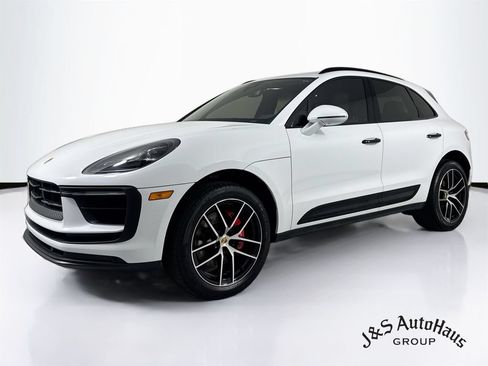 Used 2022 Porsche Macan S AWD/4WD image 3