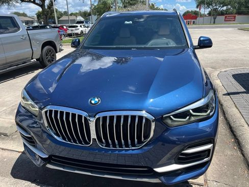 Used 2022 BMW X5 xDrive40i w/ Premium Package AWD/4WD image 2
