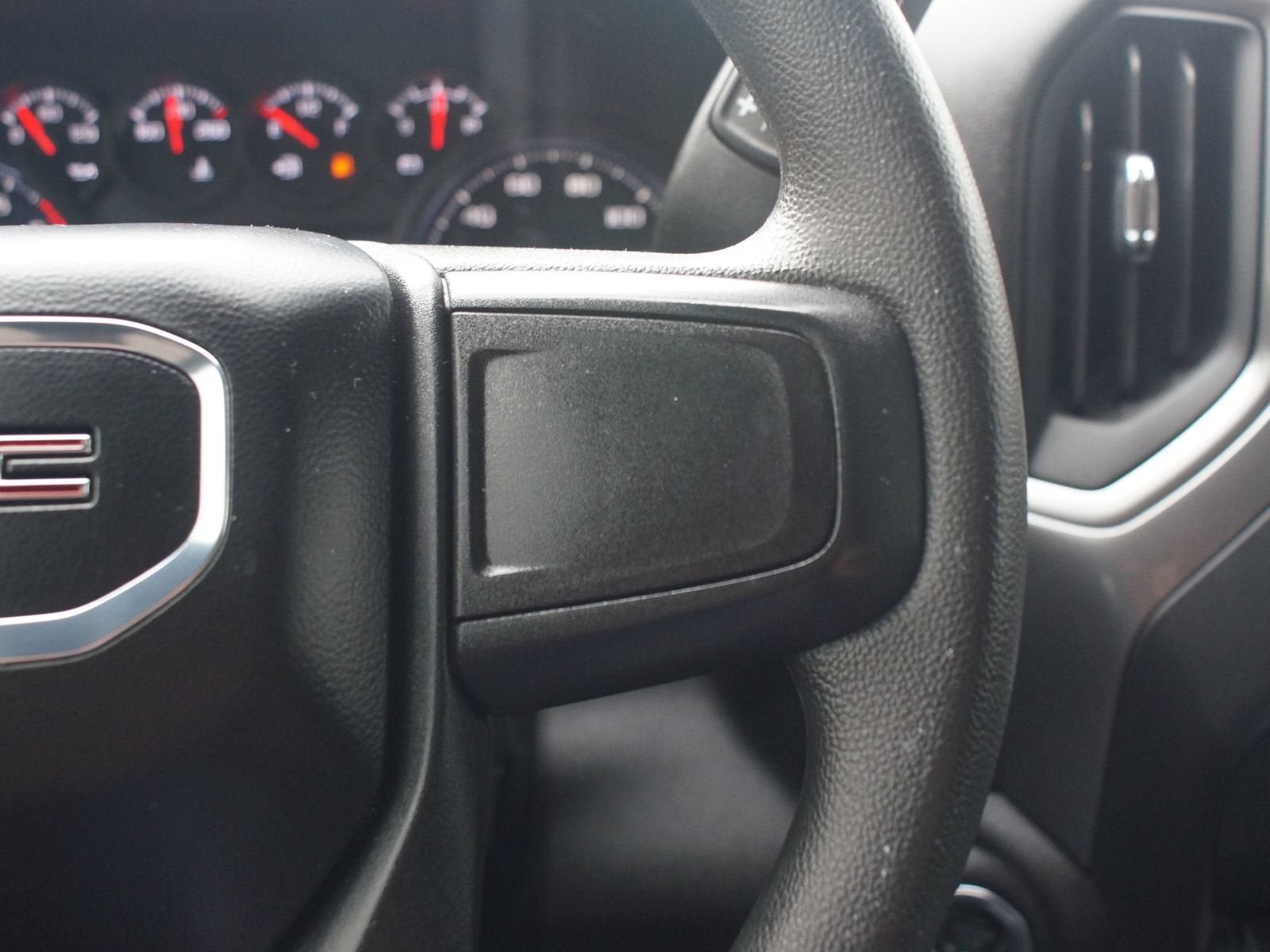 Used 2024 GMC Sierra 1500 Pro w/ Graphite Edition AWD/4WD image 10