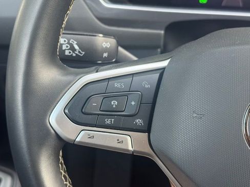 Used 2024 Volkswagen Tiguan Wolfsburg Edition image 28