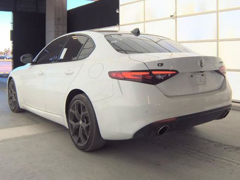 Used 2021 Alfa Romeo Giulia Ti w/ Nero Edizione AWD/4WD image 9