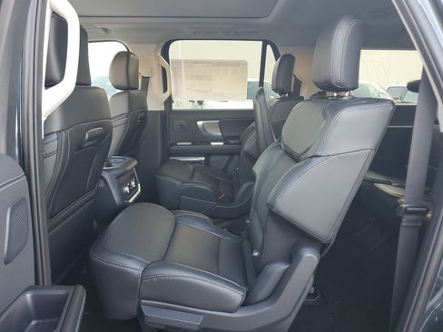 New 2025 Ford Expedition Max Platinum w/ Driver's Package image 11