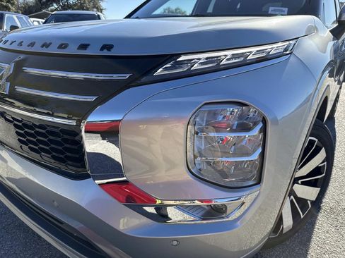 New 2026 Mitsubishi Outlander SEL FWD image 9