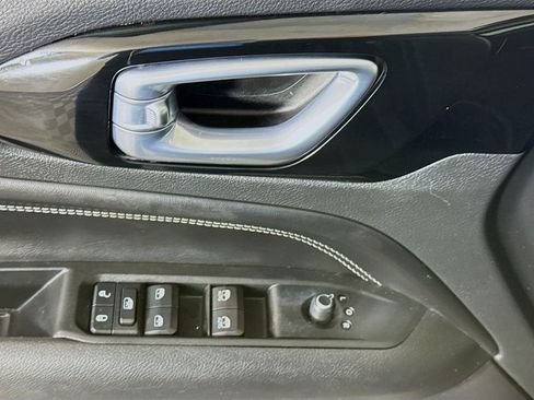 Used 2022 Jeep Compass High Altitude AWD/4WD image 23