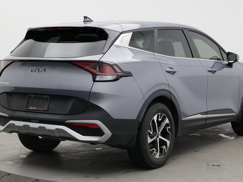 Used 2024 Kia Sportage EX FWD image 11