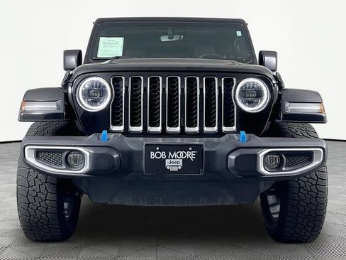 Used 2023 Jeep Wrangler Unlimited Sahara AWD/4WD image 2