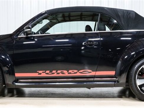 Used 2013 Volkswagen Beetle 2.0T FWD image 2