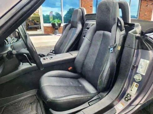 Used 2007 MAZDA MX-5 Miata Grand Touring w/ Premium Pkg image 4